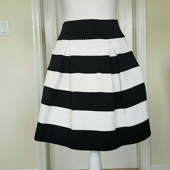 Xhilaration Dresses & Skirts - Pleated A-Line Skirt